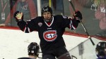 Men's Hockey Sweeps Miami, Leads NCHC